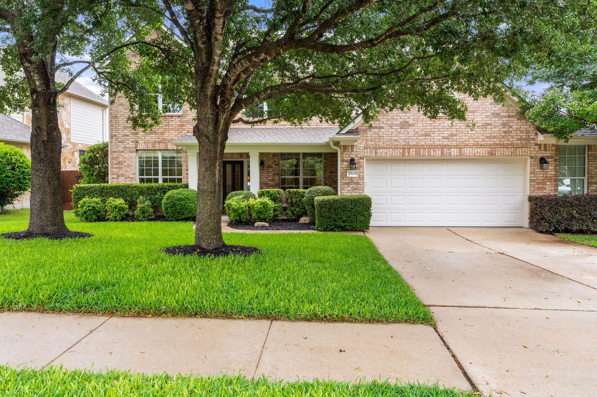 2508 Lipizzan DR