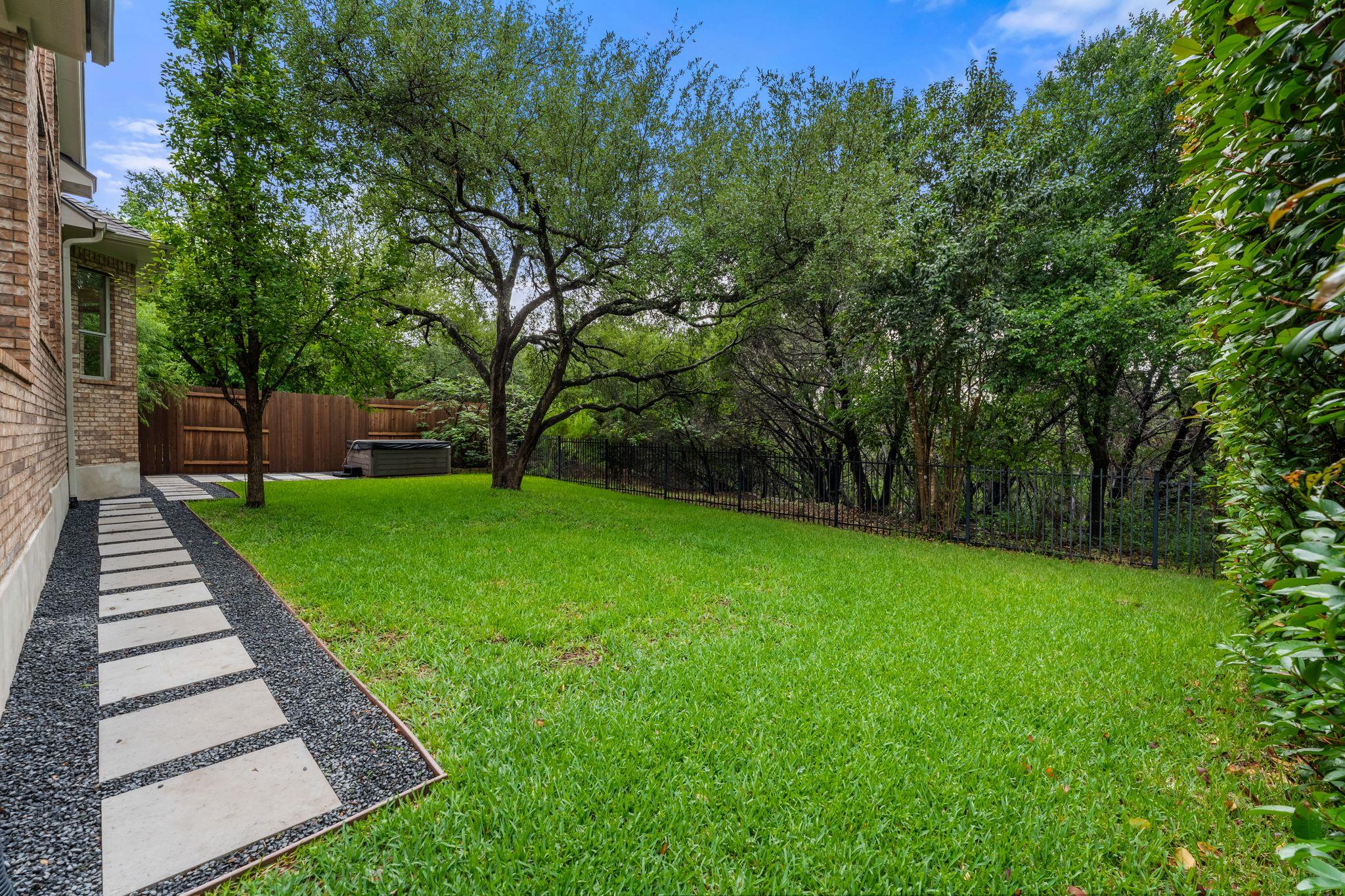 2508 Lipizzan DR