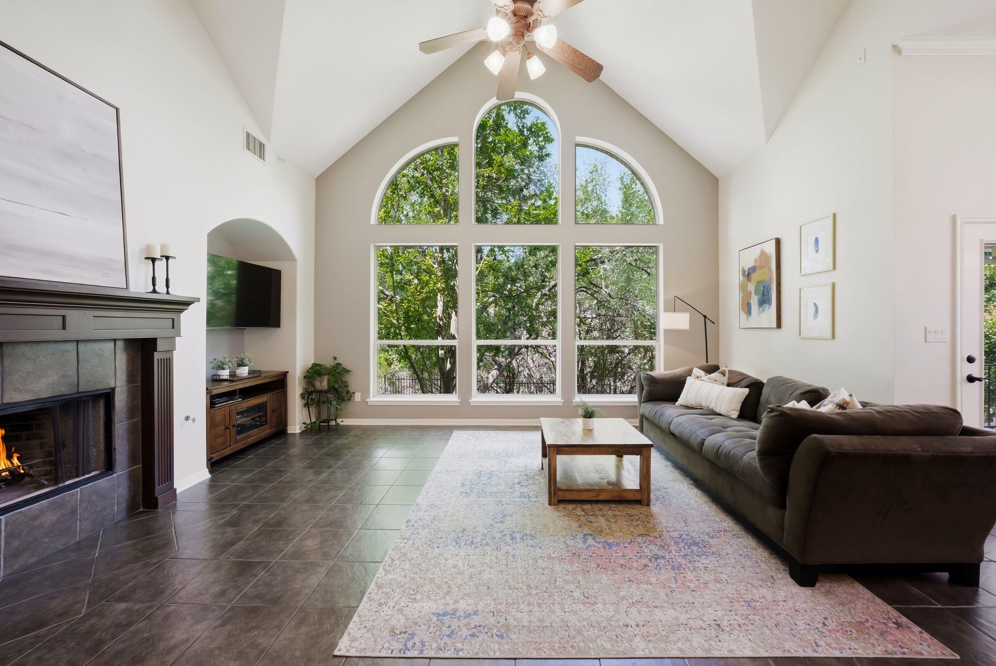 2508 Lipizzan DR