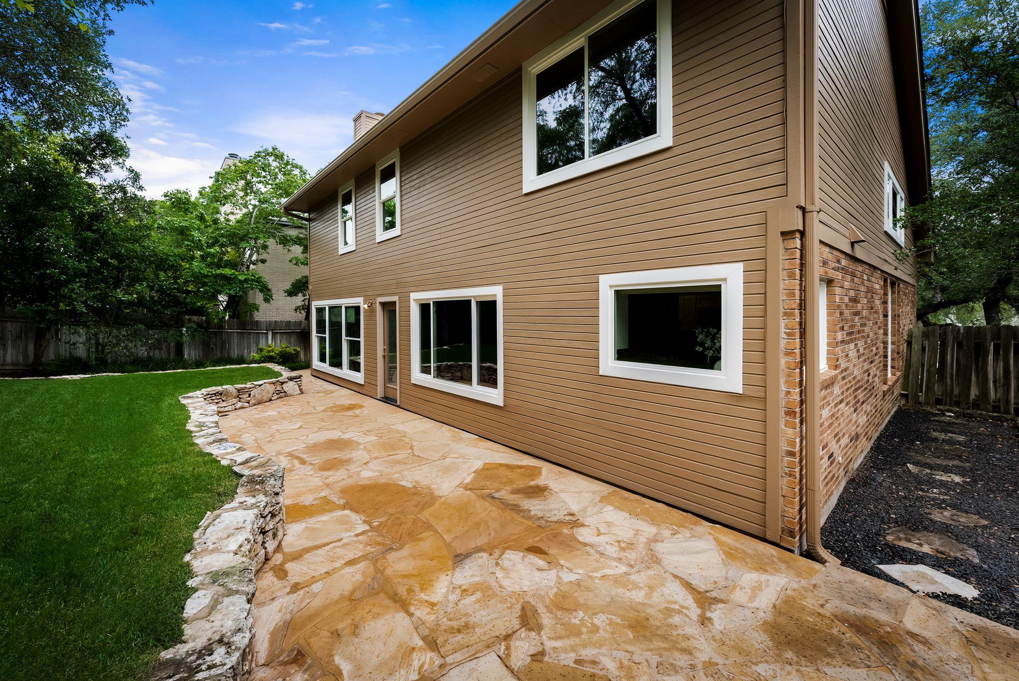 3605 Latimer DR