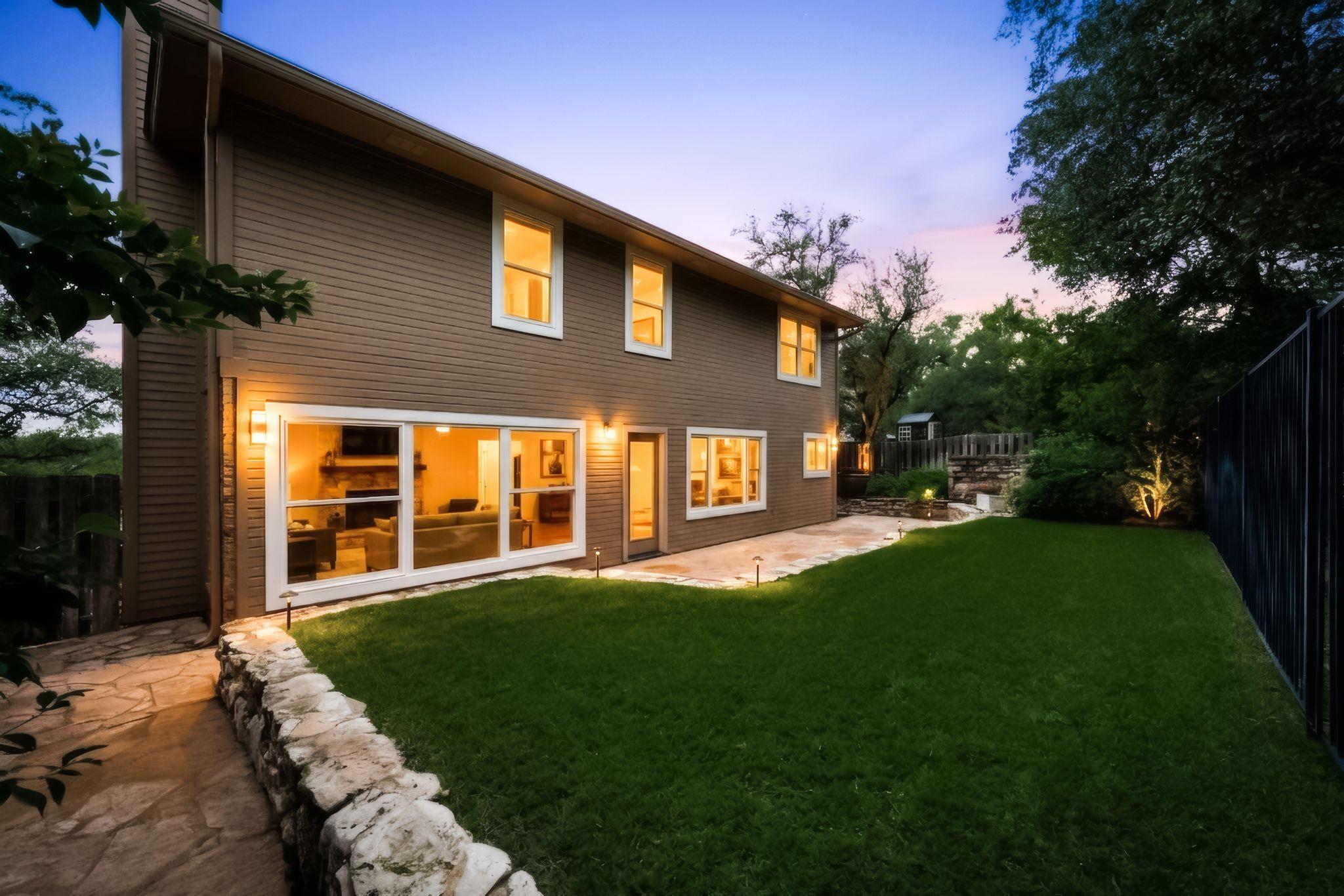 3605 Latimer DR