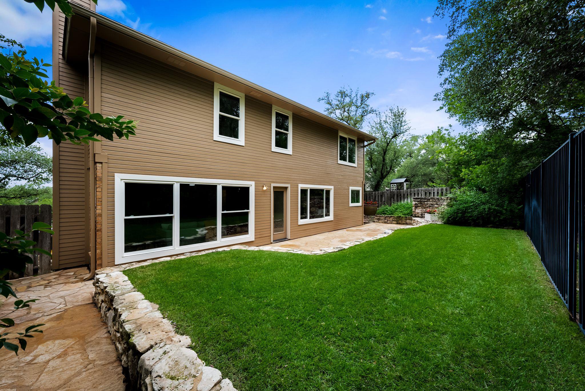 3605 Latimer DR