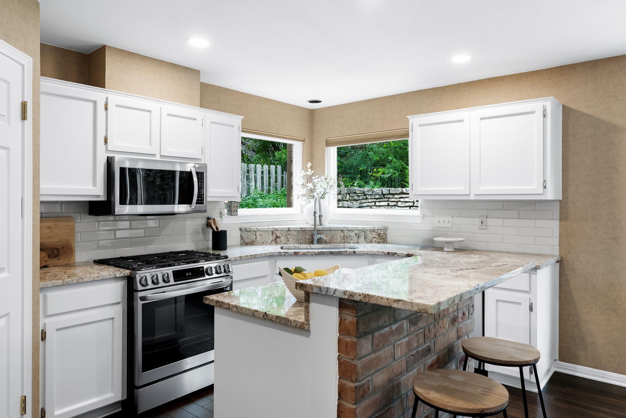 3605 Latimer DR
