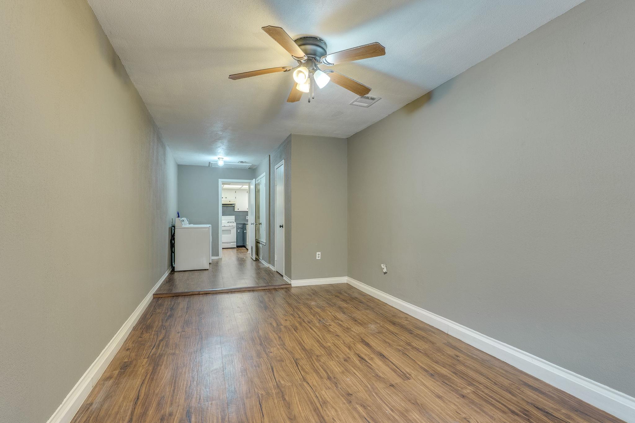 16041 Stoneham CIR