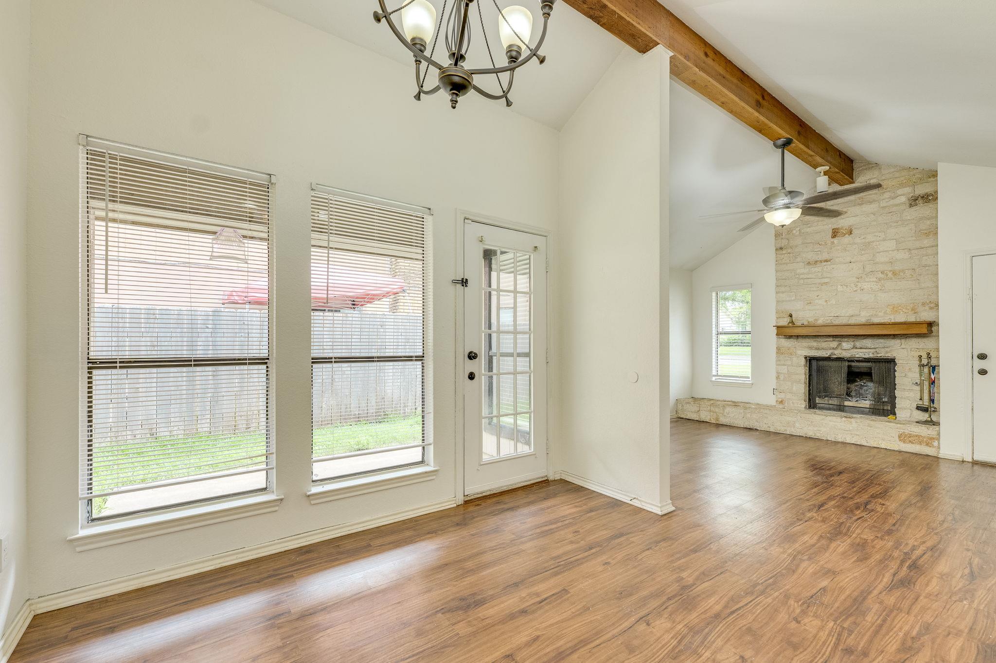 16041 Stoneham CIR