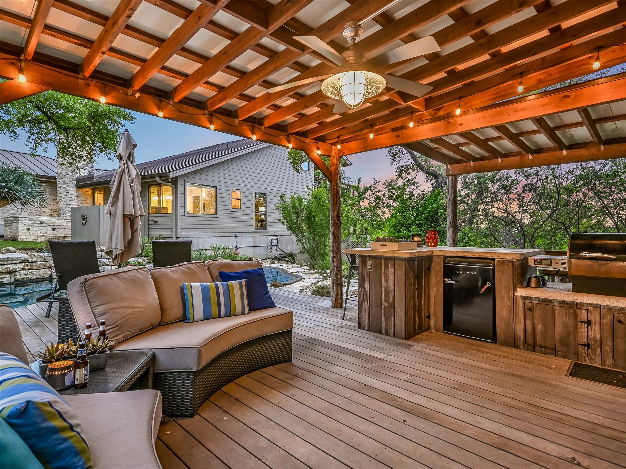 108 Schooner DR, Lakeway