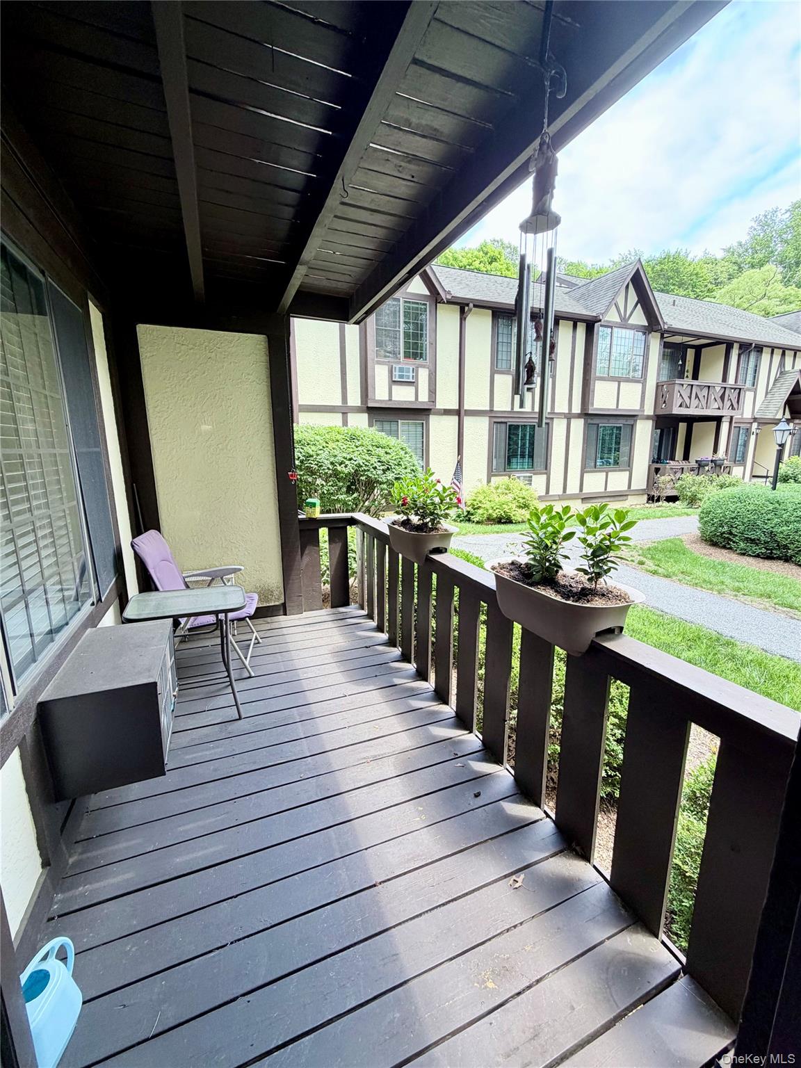 20 Foxwood Drive Unit: 1