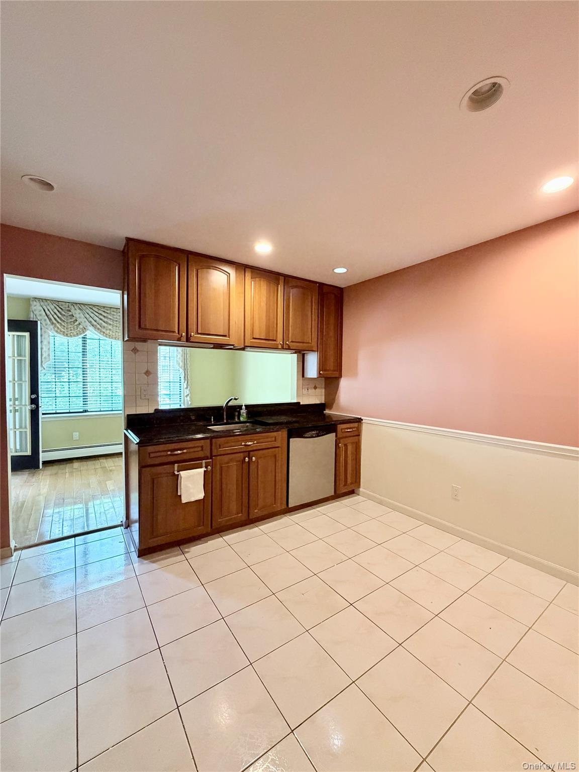 20 Foxwood Drive Unit: 1