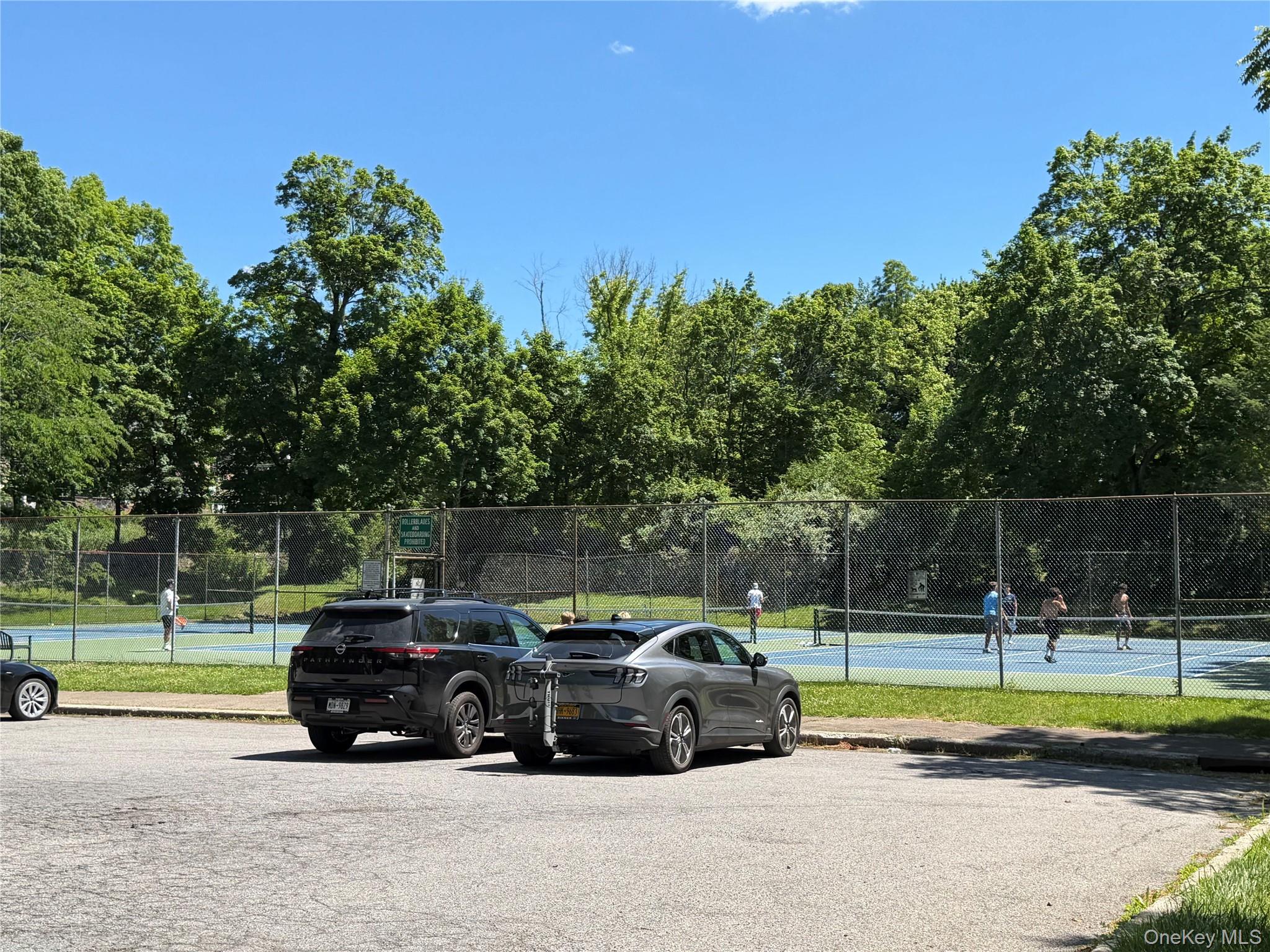 20 Foxwood Drive Unit: 1