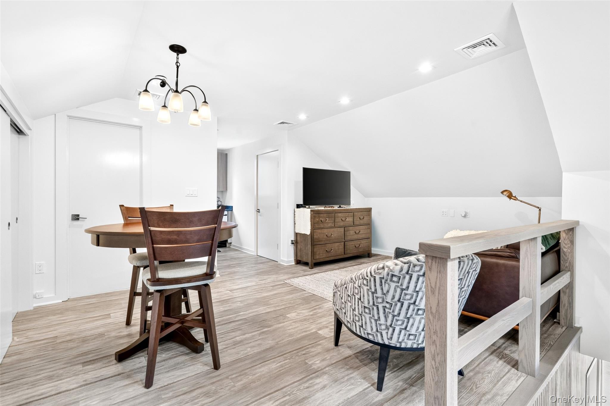 401 Chestnut Ridge Road
