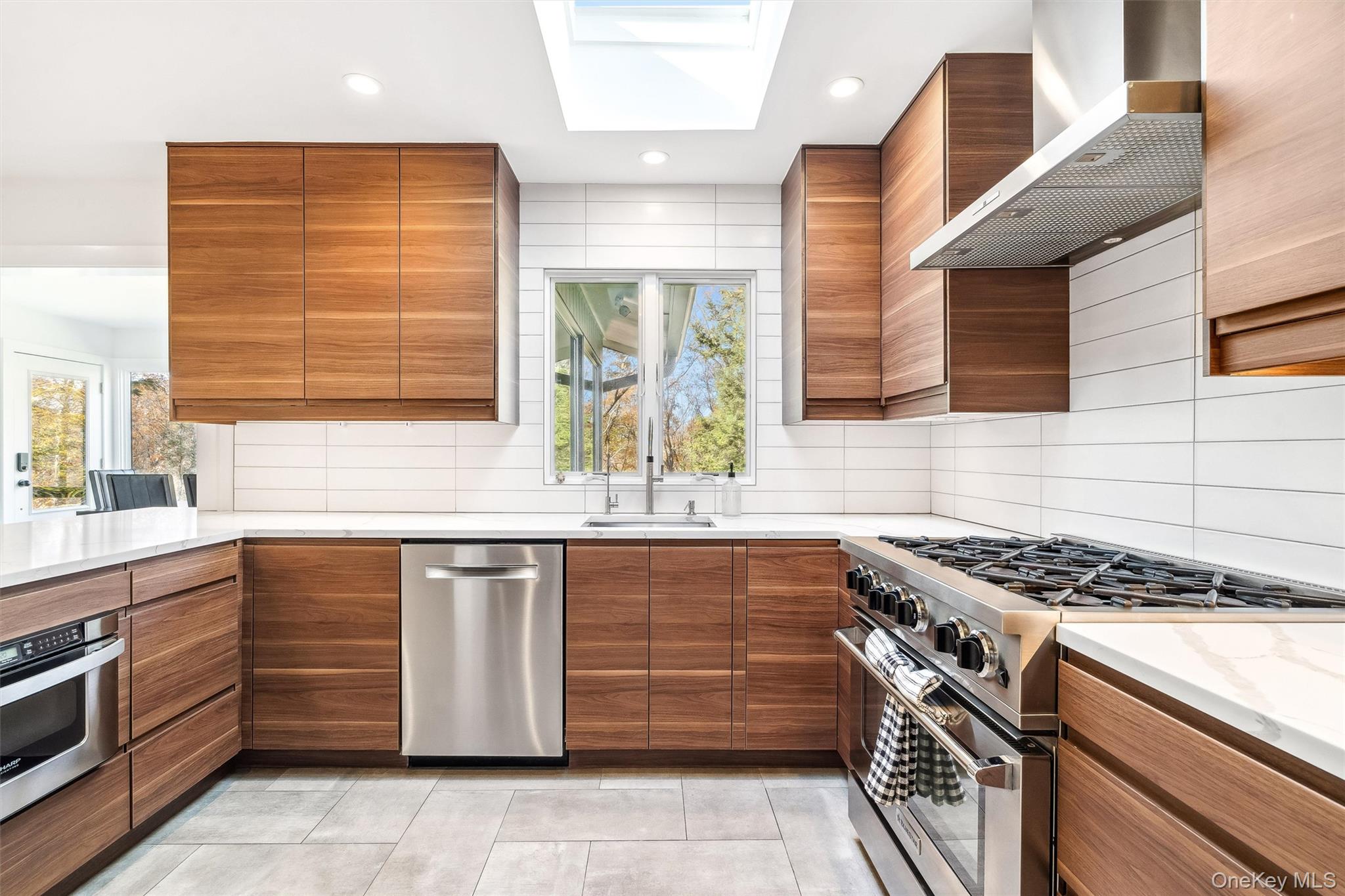 401 Chestnut Ridge Road