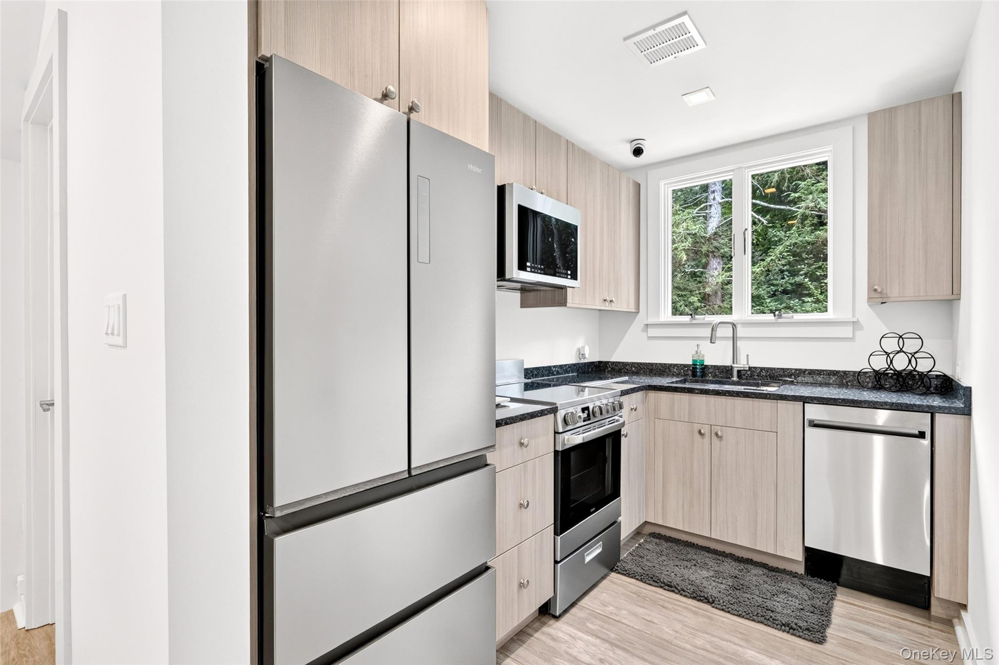 401 Chestnut Ridge Road