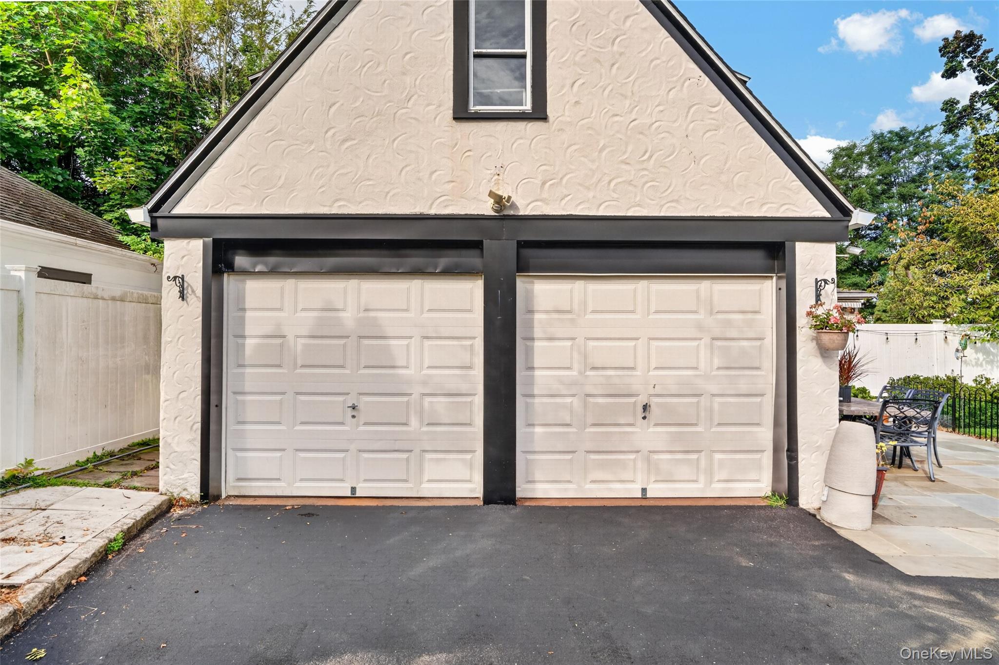 72 Hartsdale Road