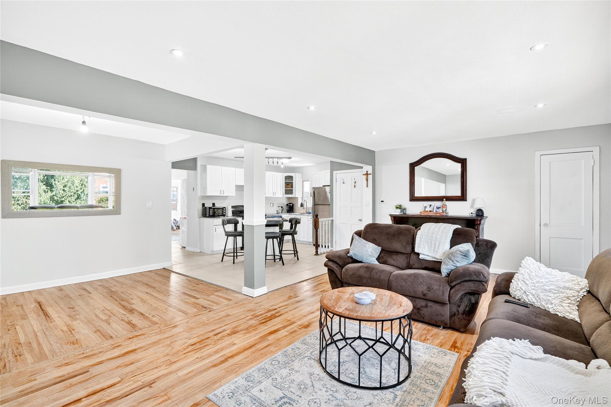 1514 Robertson Place