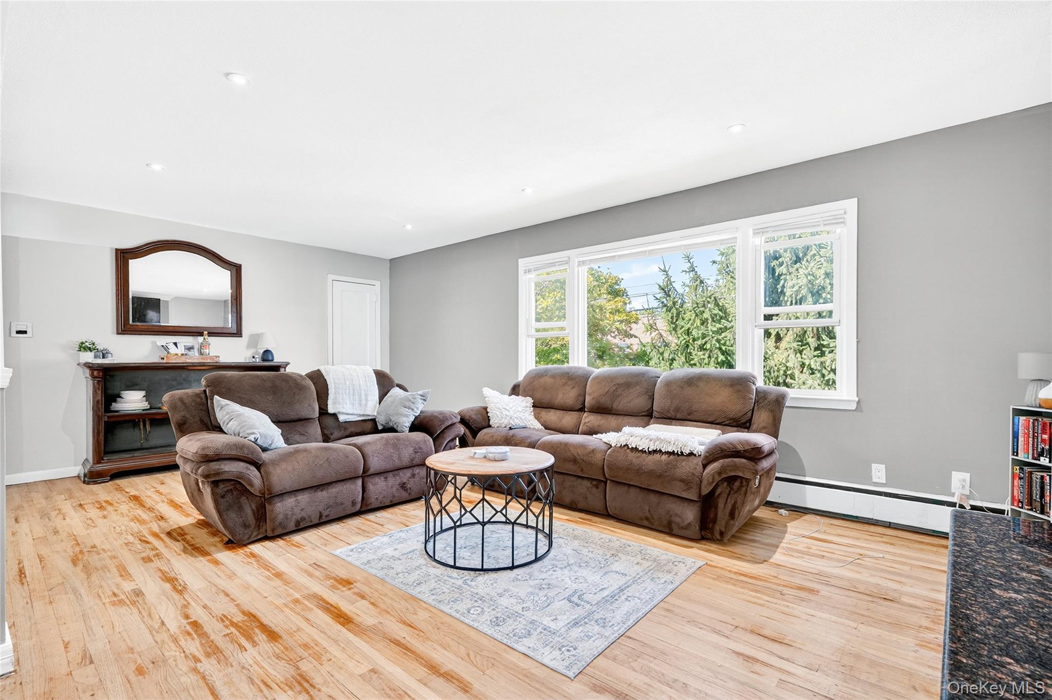 1514 Robertson Place