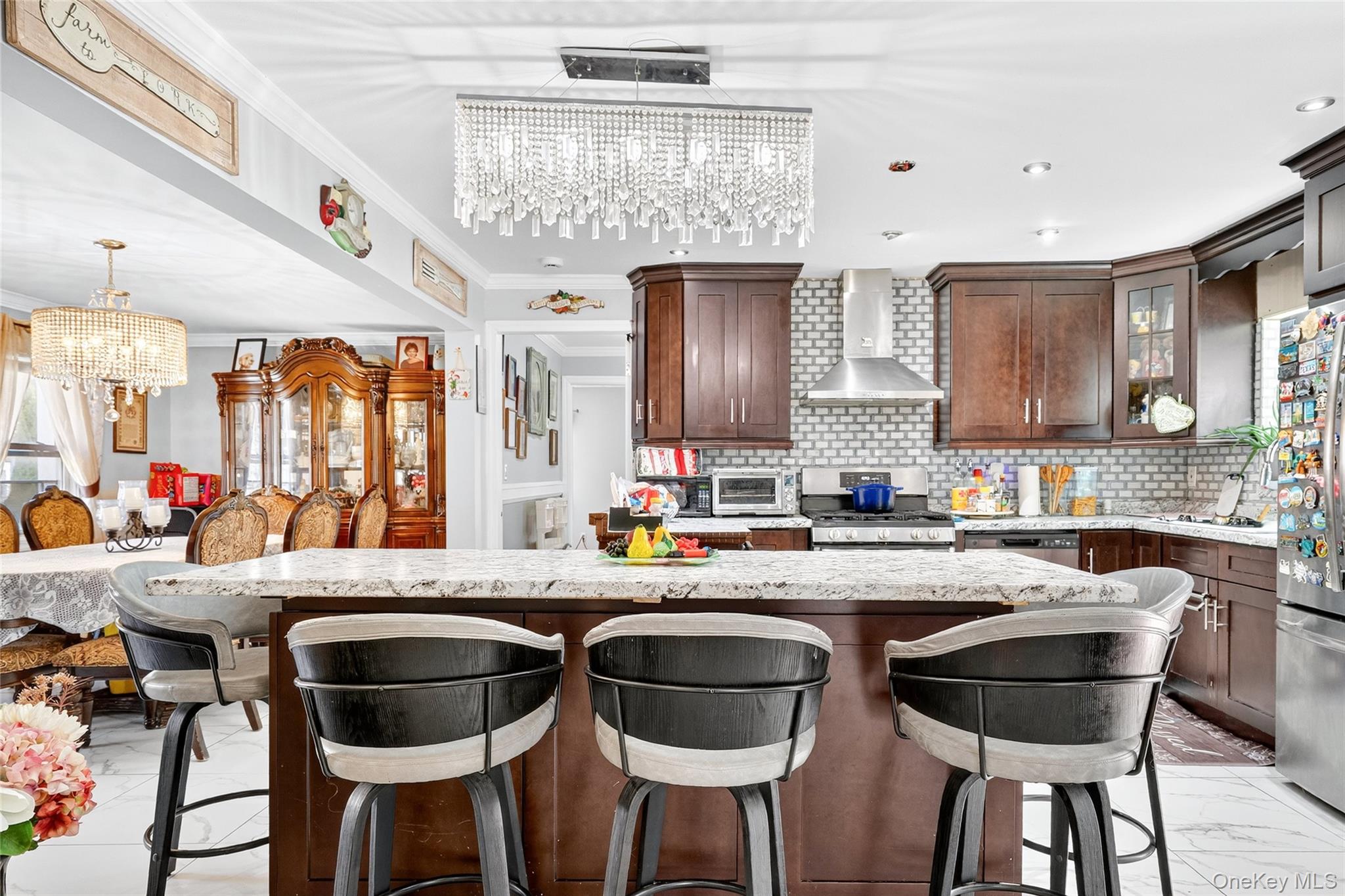 1514 Robertson Place