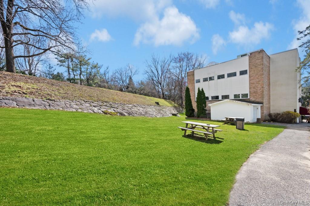 200 S Broadway Unit: 2-4 BLDG 2