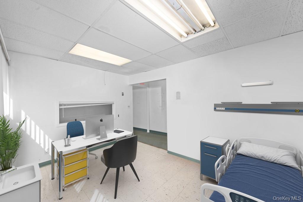 200 S Broadway Unit: 2-4 BLDG 2