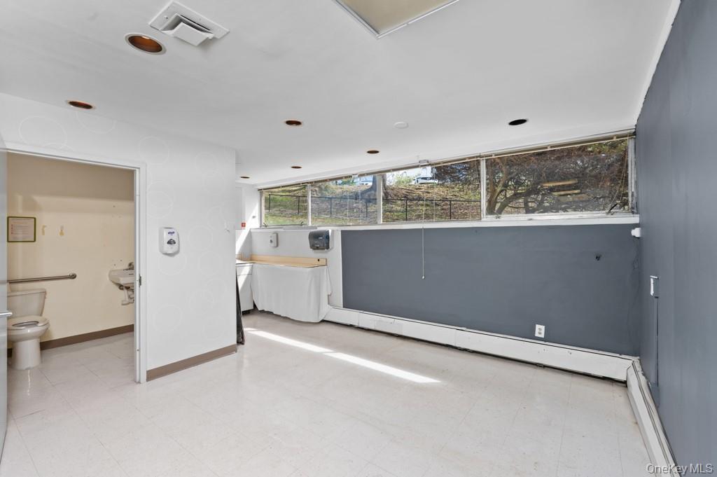 200 S Broadway Unit: Unit #100 Bldg 1