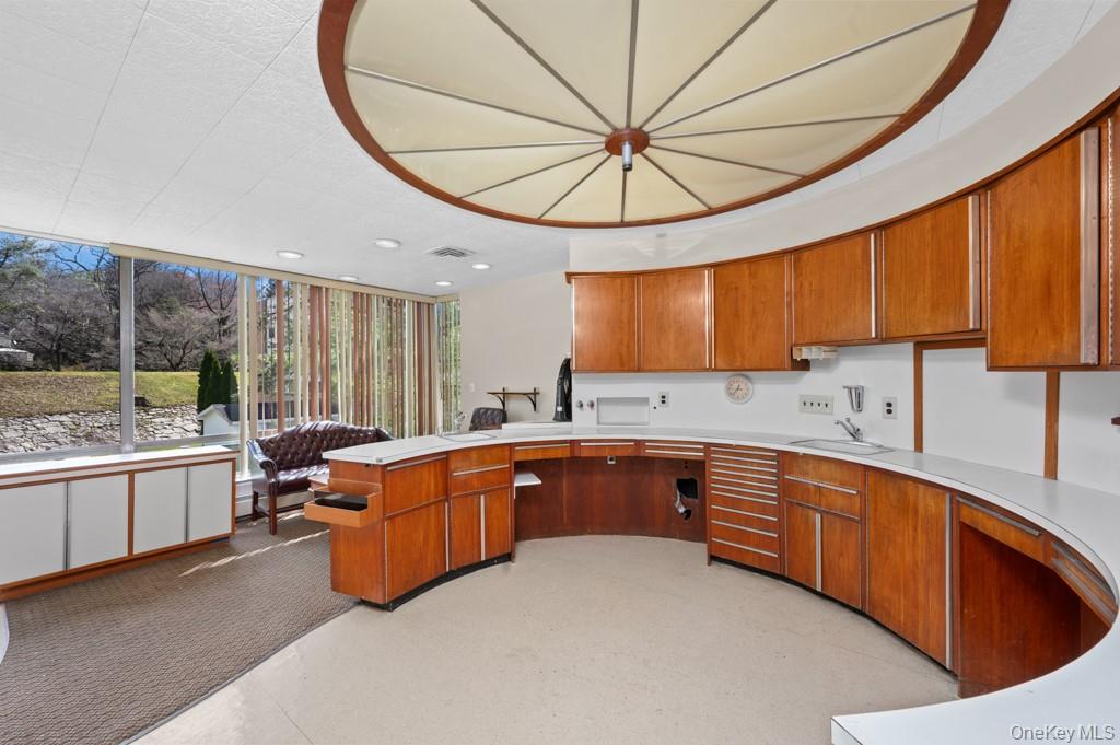 200 S Broadway Unit: Unit #200 Bldg 1