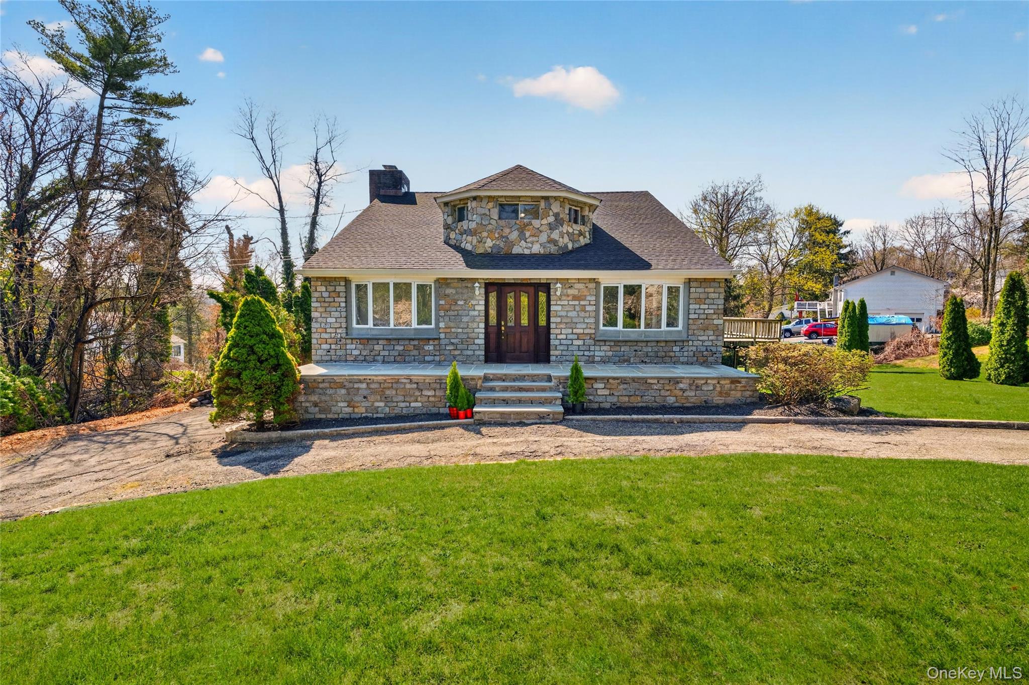 24 Old Knollwood Road