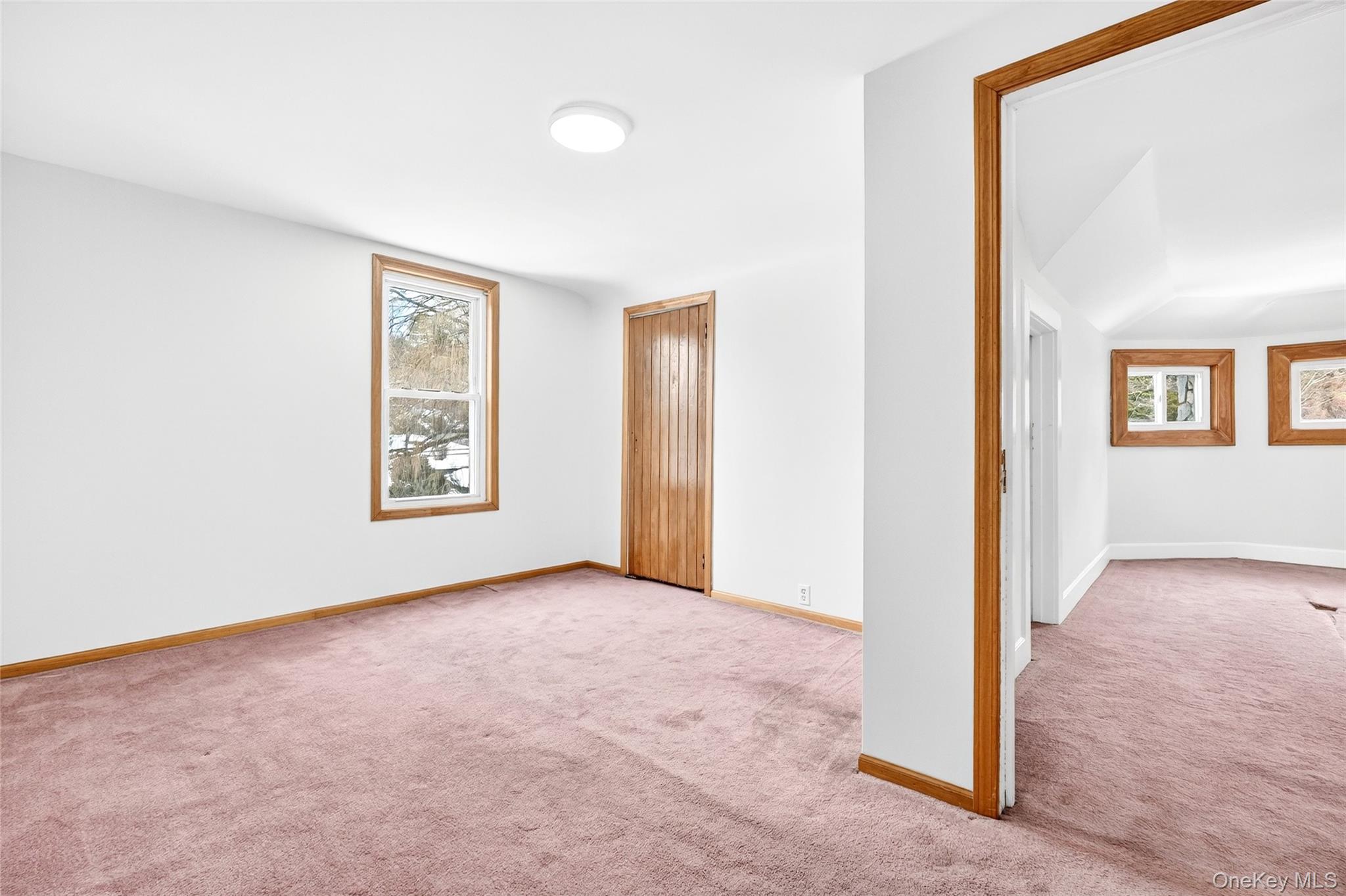 24 Old Knollwood Road