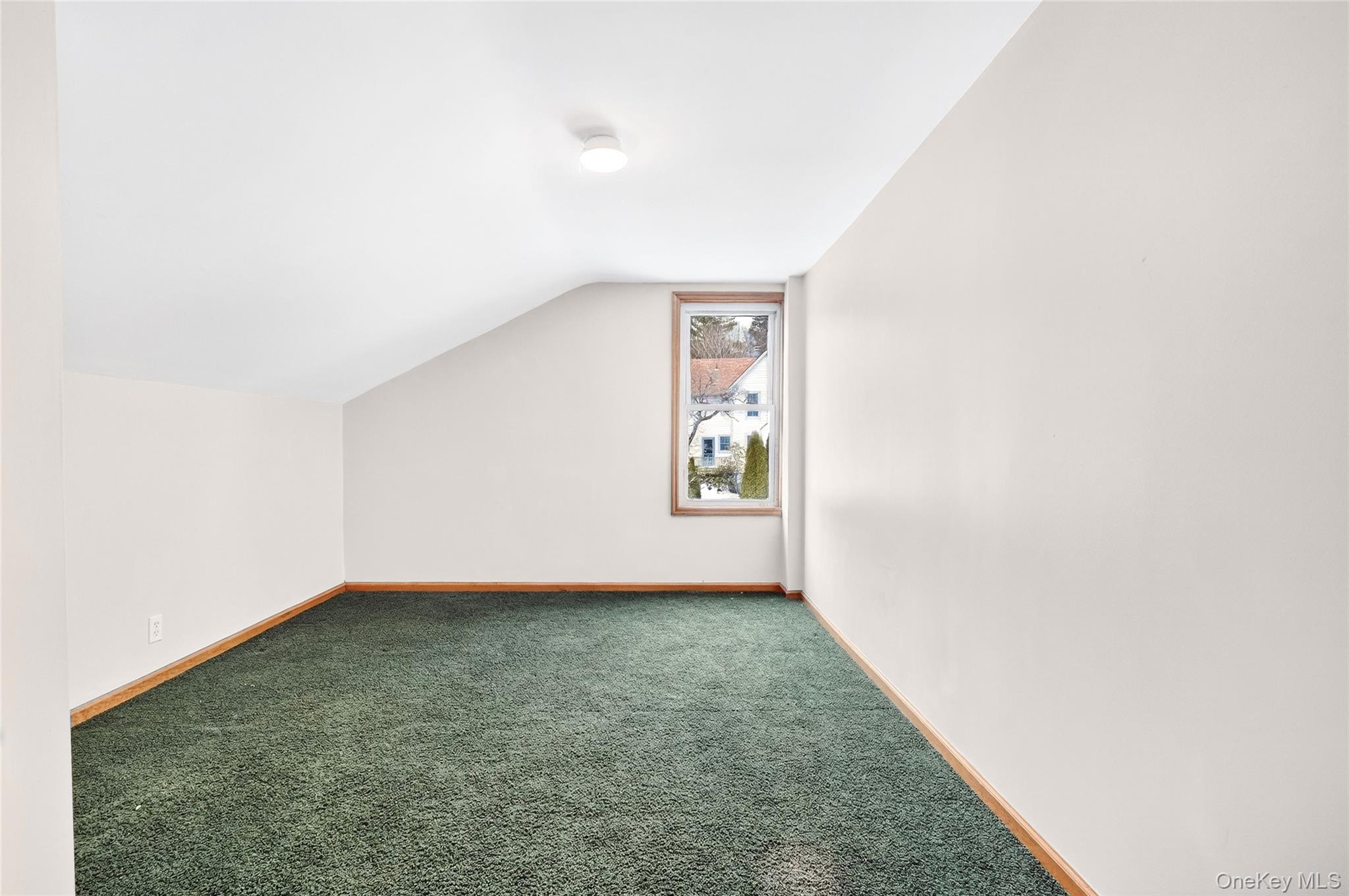 24 Old Knollwood Road