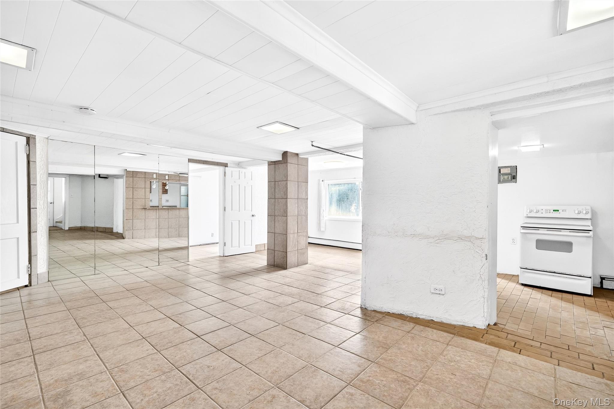 24 Old Knollwood Road