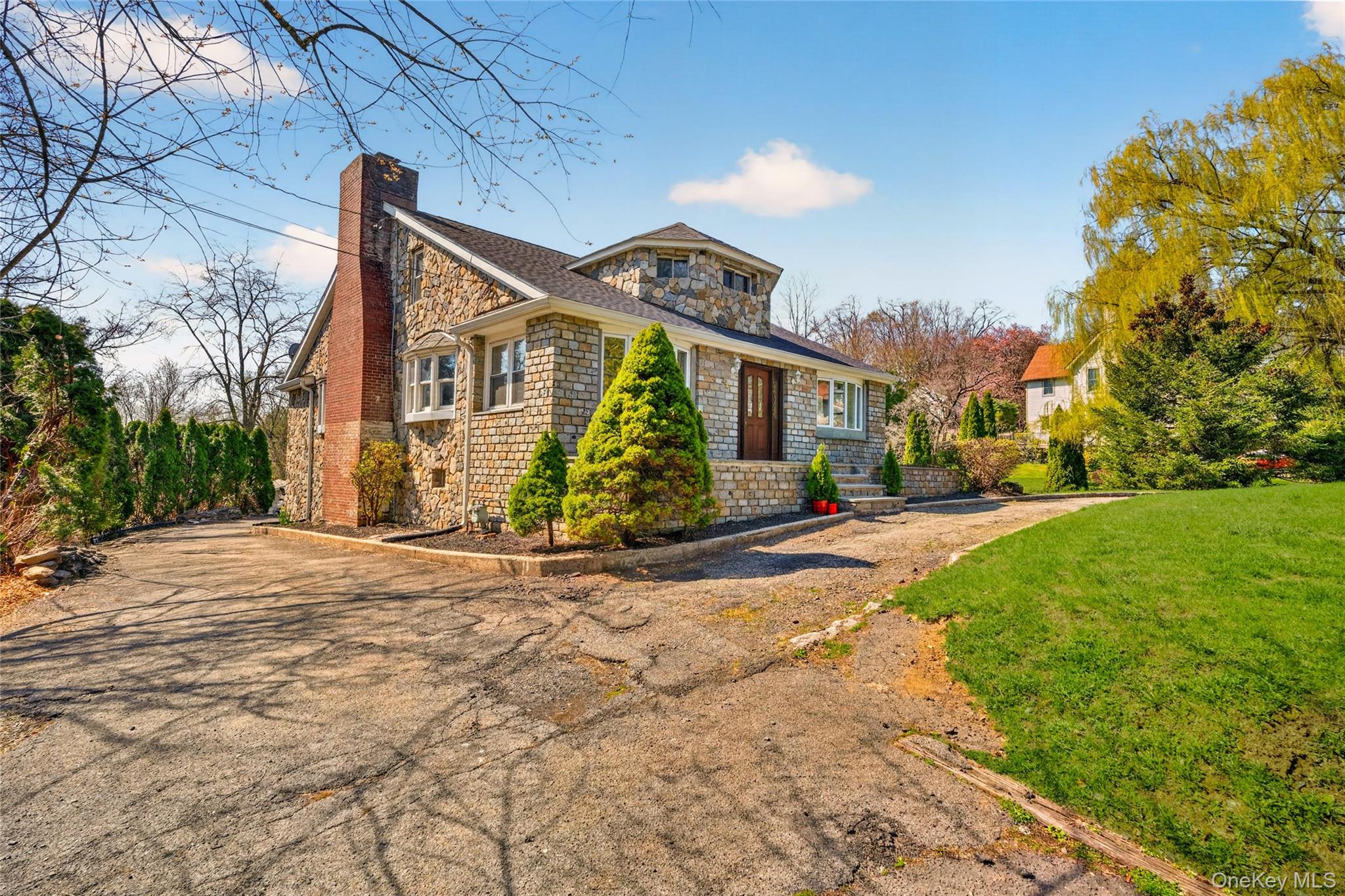 24 Old Knollwood Road