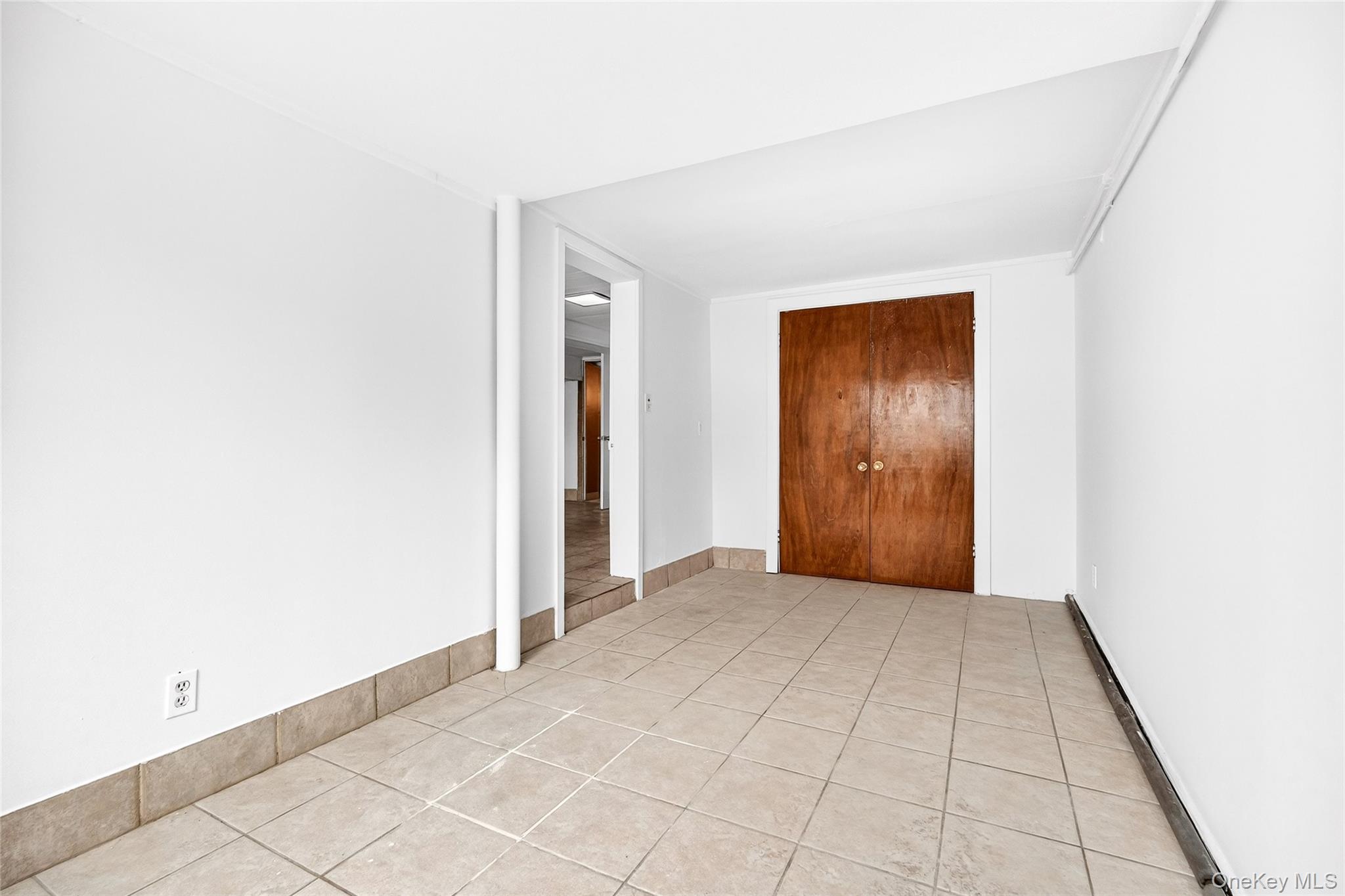 24 Old Knollwood Road