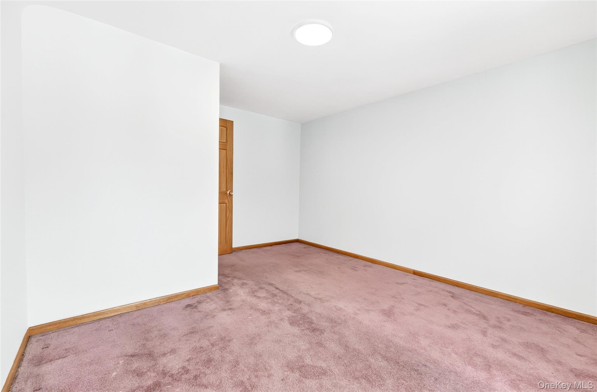 24 Old Knollwood Road