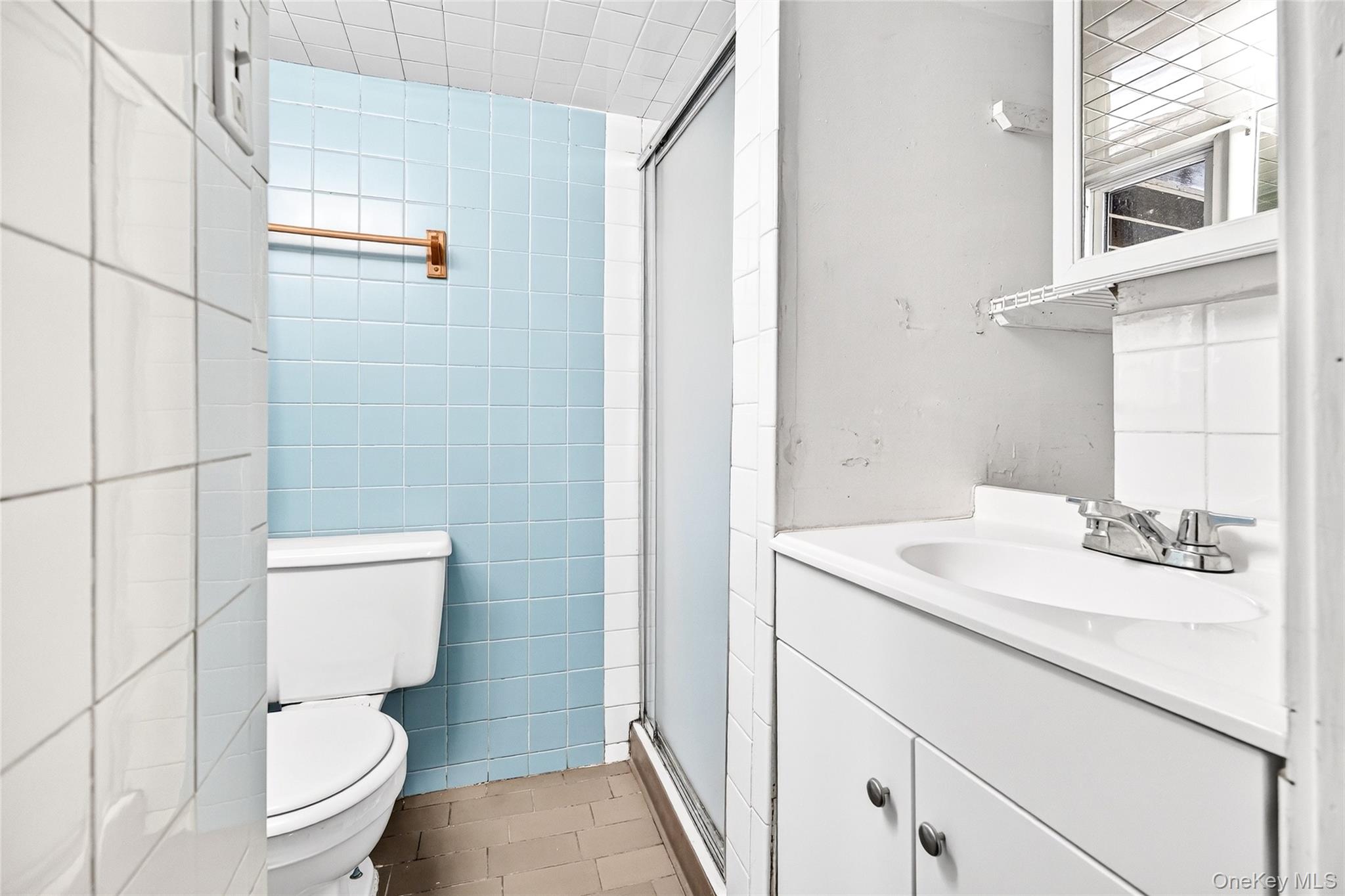 24 Old Knollwood Road