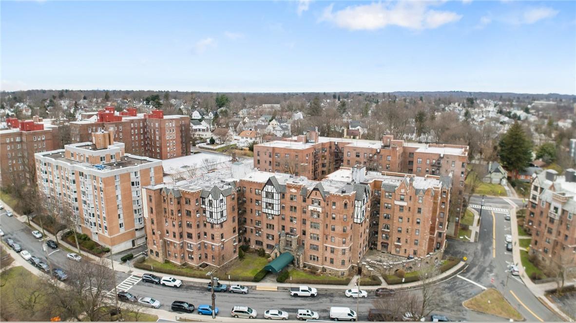 10 Nosband Avenue Unit: 6K