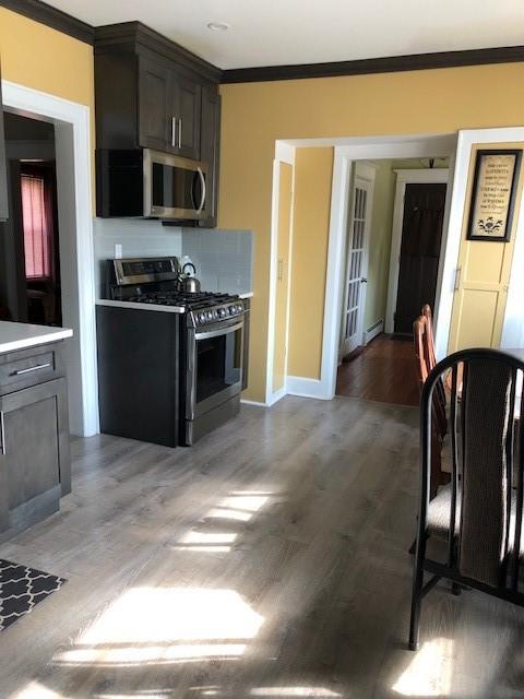 9 White Plains Avenue