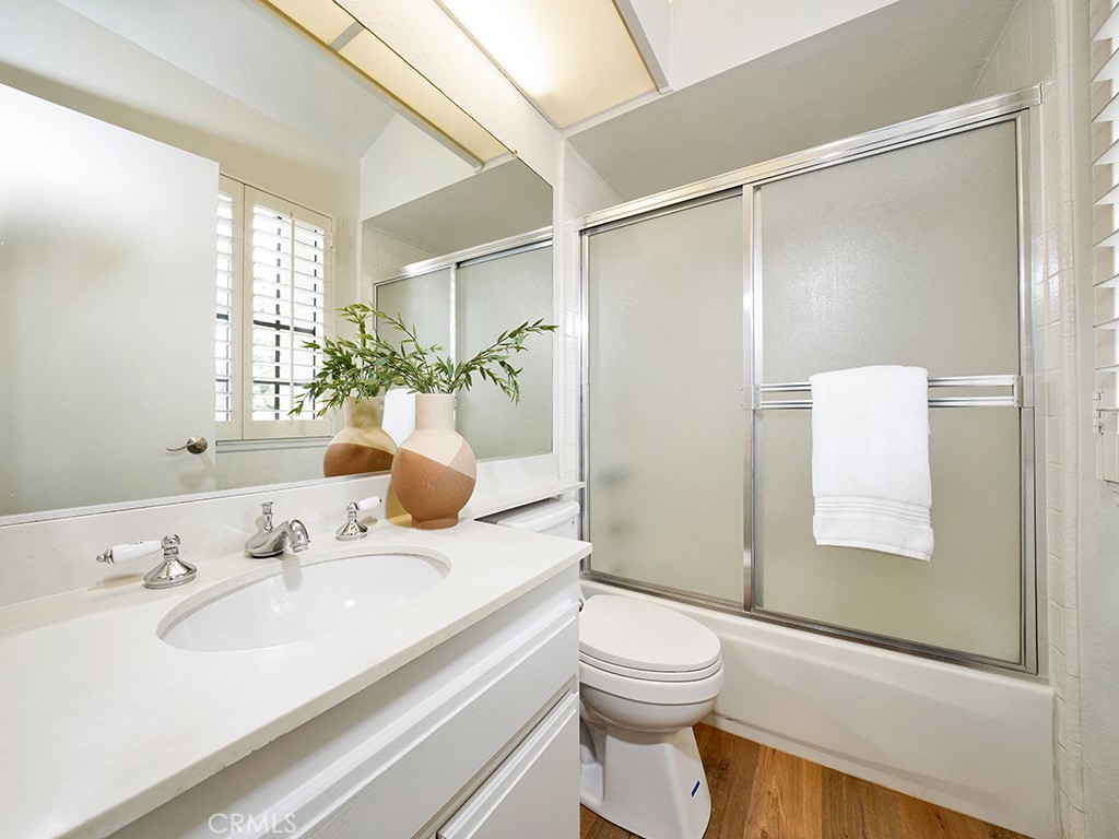 2220 E Chapman Avenue 53