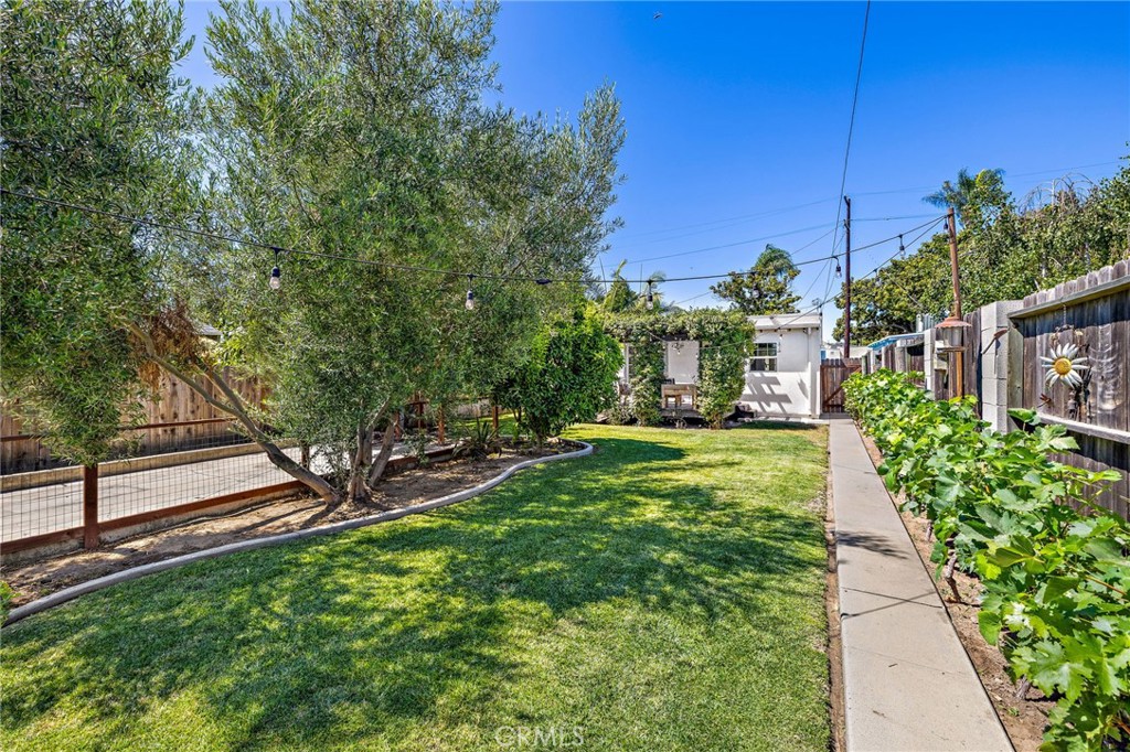 630 W Wilshire Avenue