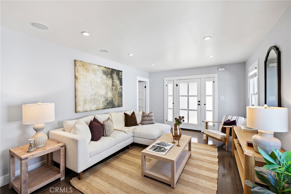 630 W Wilshire Avenue