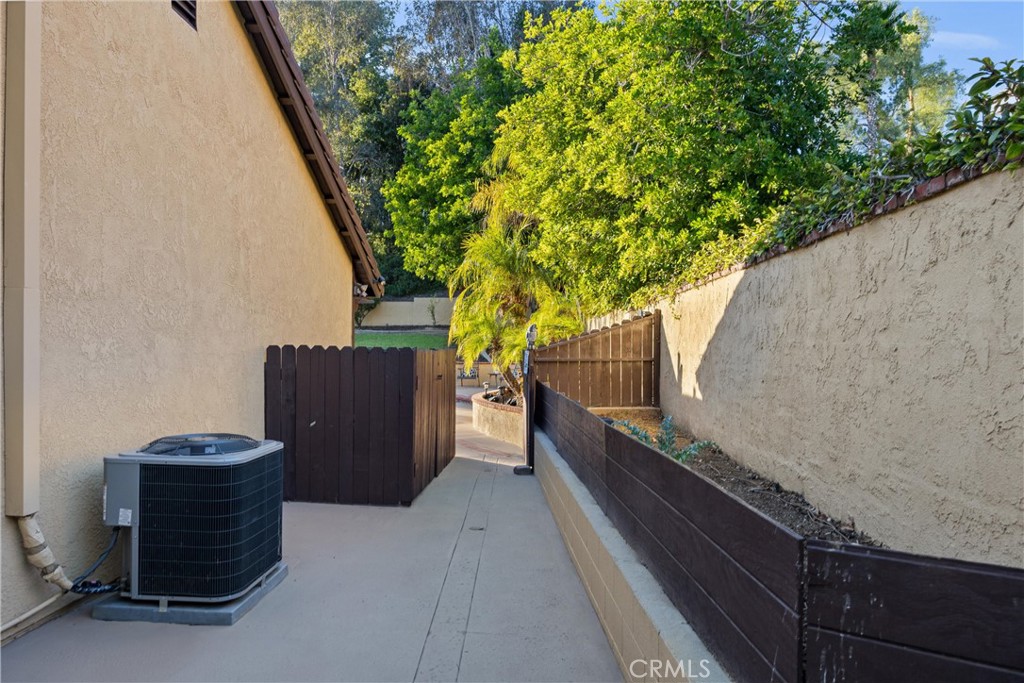 3855 Singingwood Drive