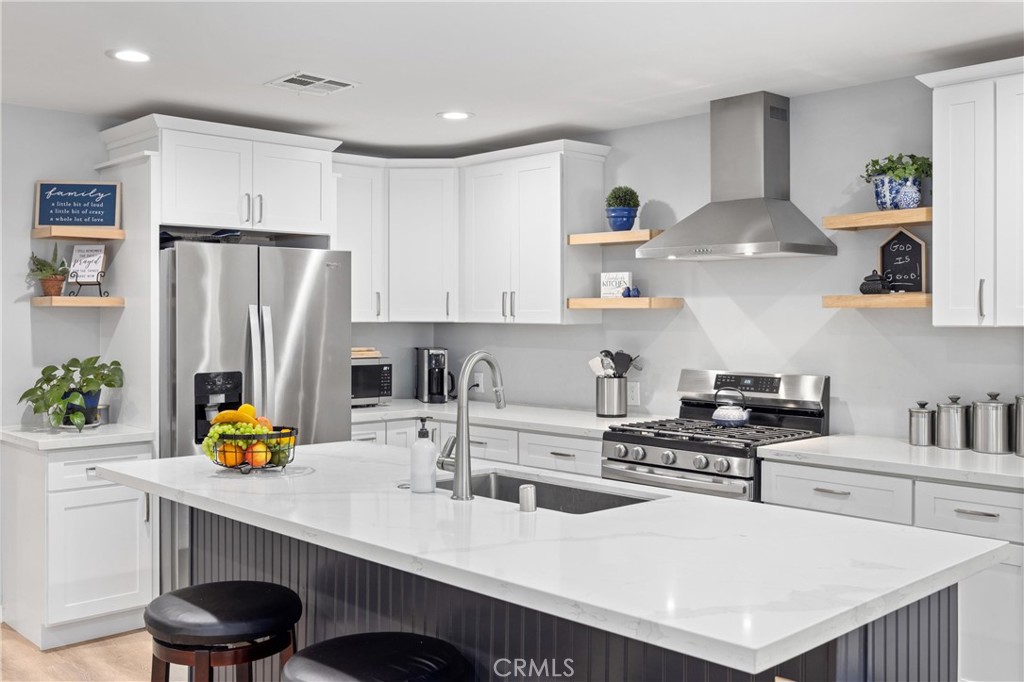 16942 Lake Terrace Way 1