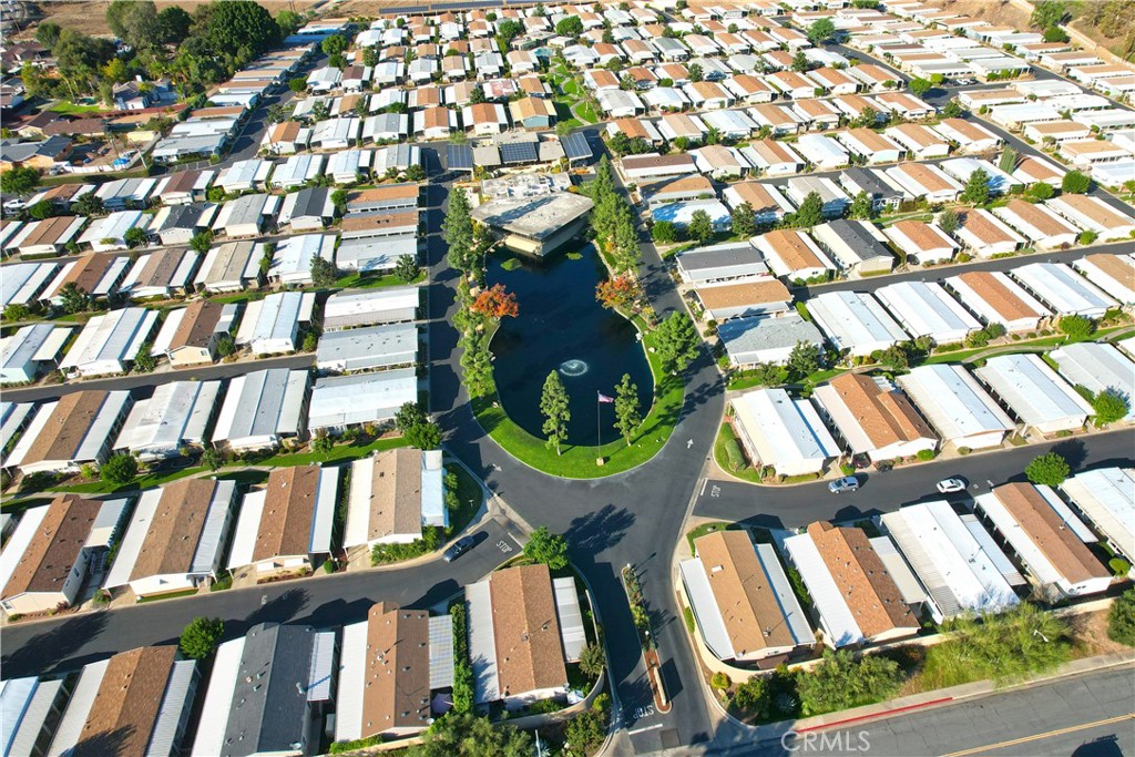 16942 Lake Terrace Way 1