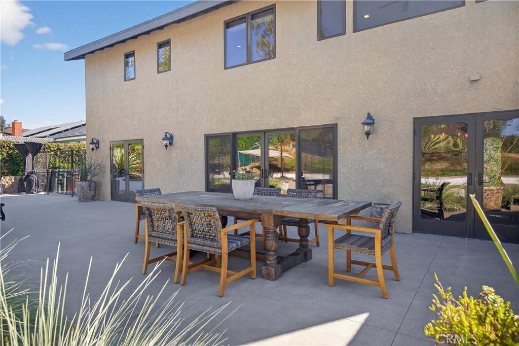 5505 Calle Vista Linda