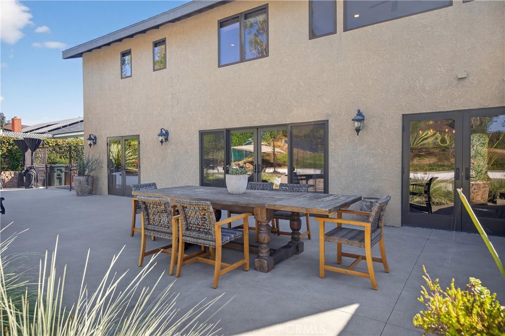 5505 Calle Vista Linda