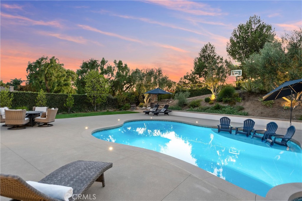 5505 Calle Vista Linda