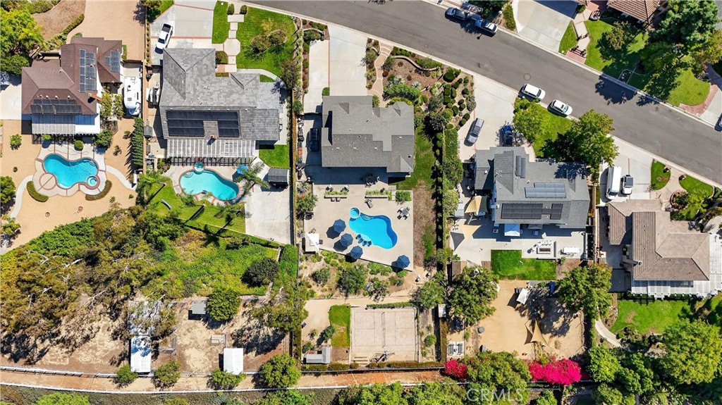 5505 Calle Vista Linda