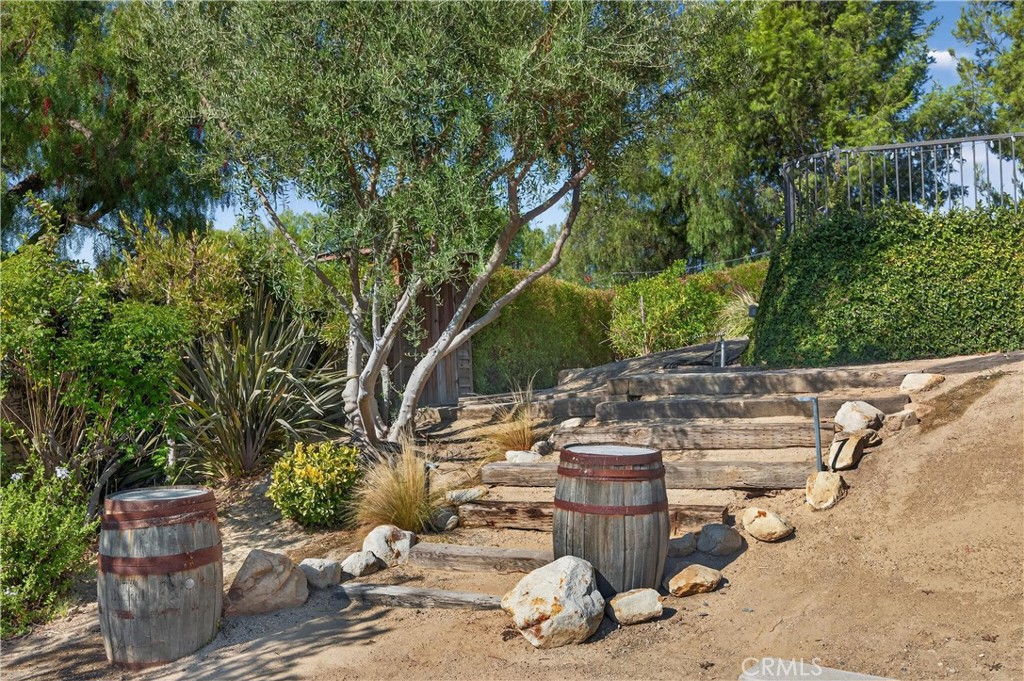 5505 Calle Vista Linda