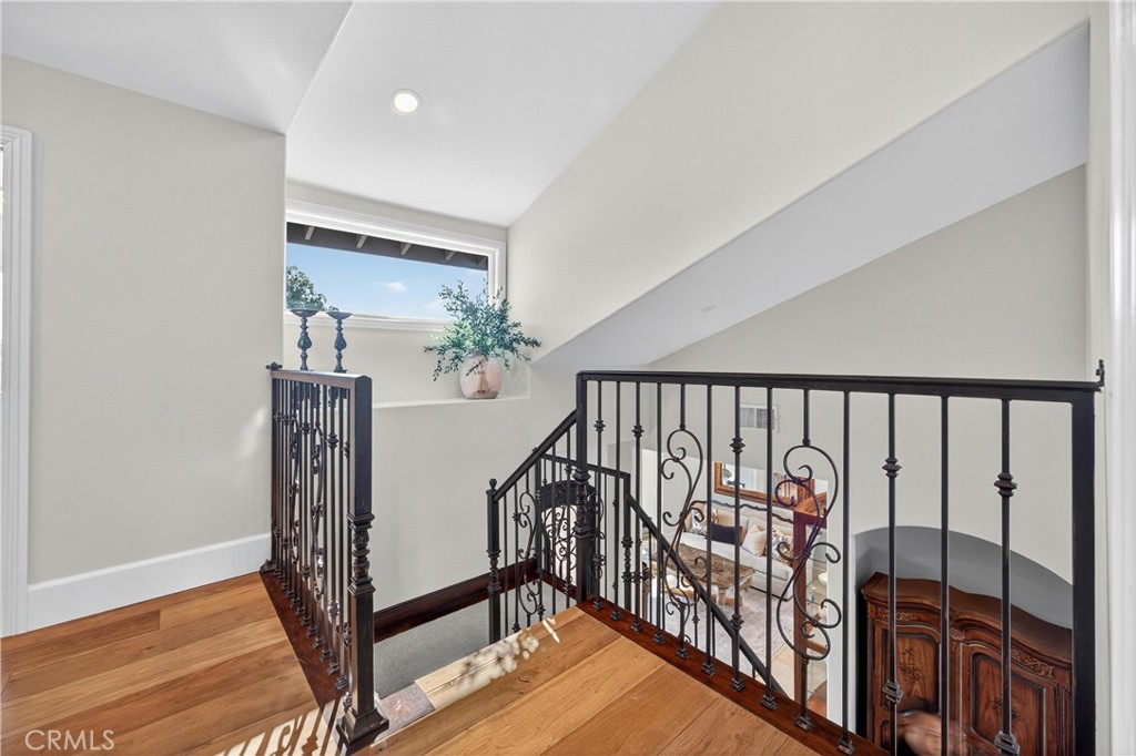 5505 Calle Vista Linda