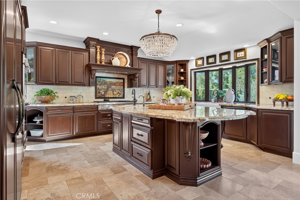 5505 Calle Vista Linda