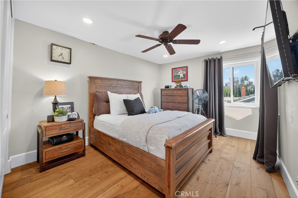 5505 Calle Vista Linda