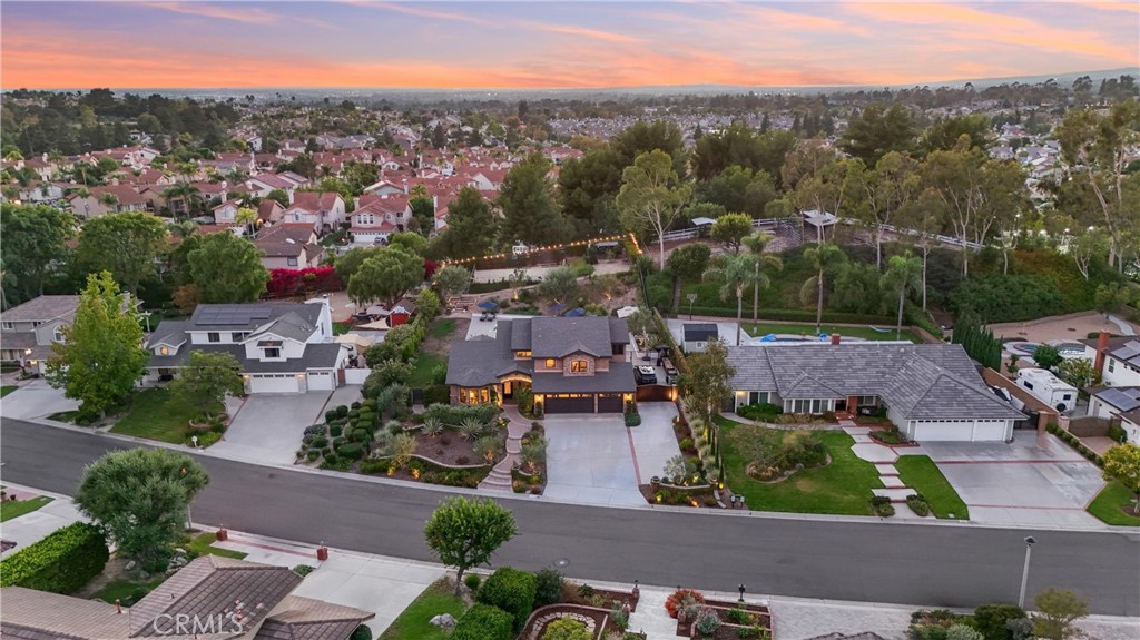 5505 Calle Vista Linda