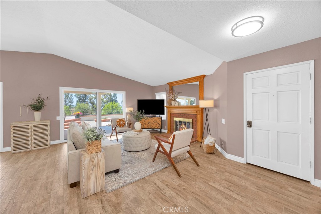 3670 Sherwood